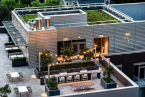 Comfy Stay by Clarendon Metro
